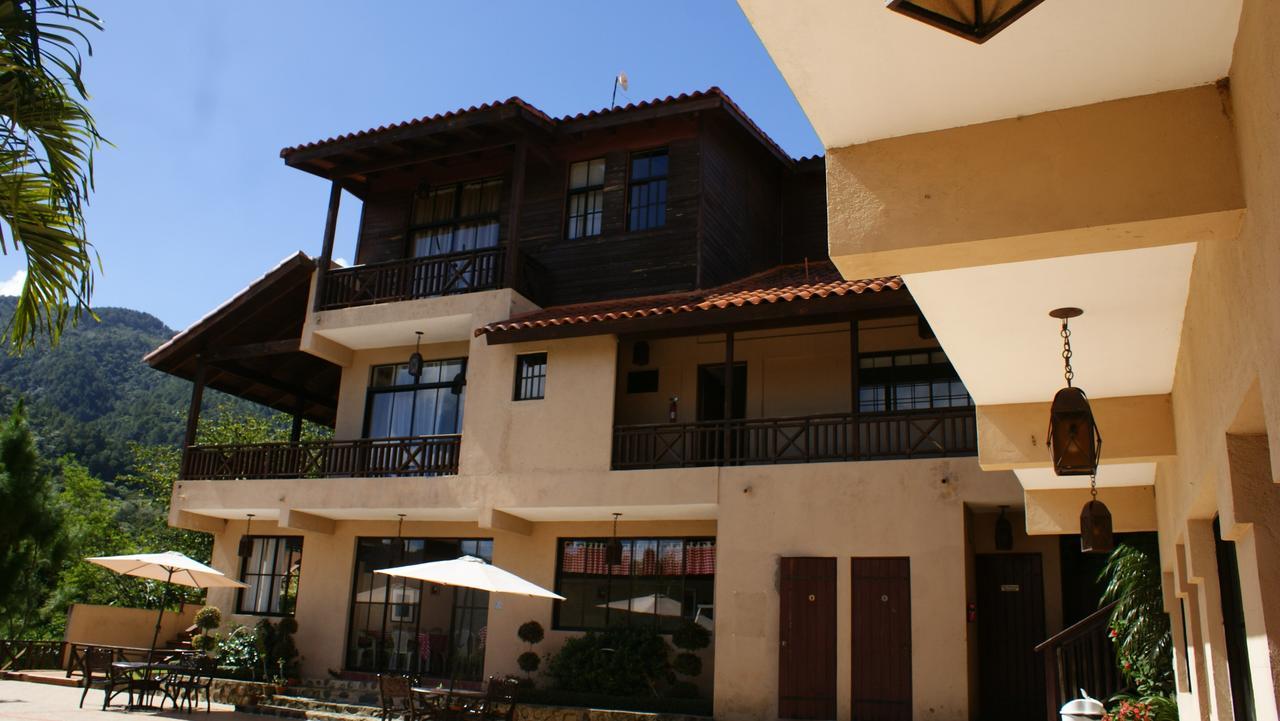 Hotel Rancho La Aurora Jarabacoa Eksteriør billede